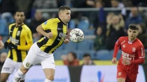 示不续约爱 示不续约爱